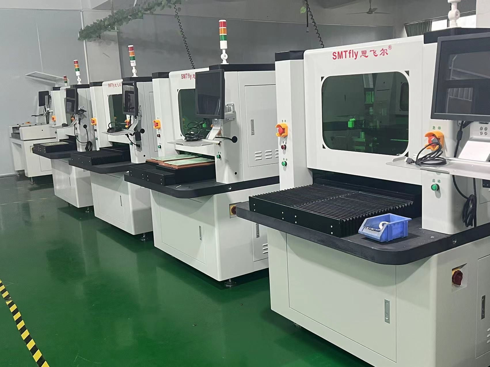 ออนไลน์ / ออฟไลน์ PCB Router Depaneling Machine With Nest Fixture / Pin ...